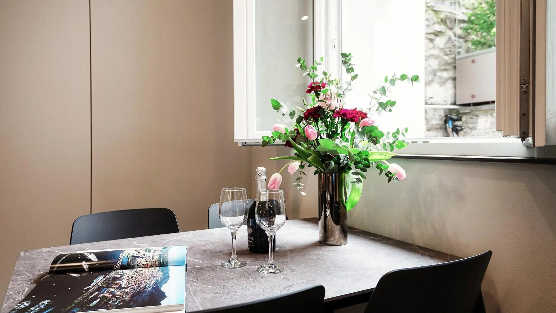 Appartamento Breva - Downtown Como - Jacuzzi And Garden 아파트
