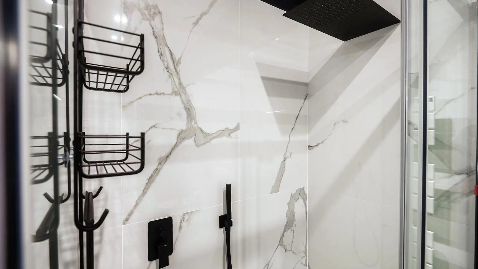 아파트 Appartamento Breva - Downtown Como - Jacuzzi And Garden 이탈리아