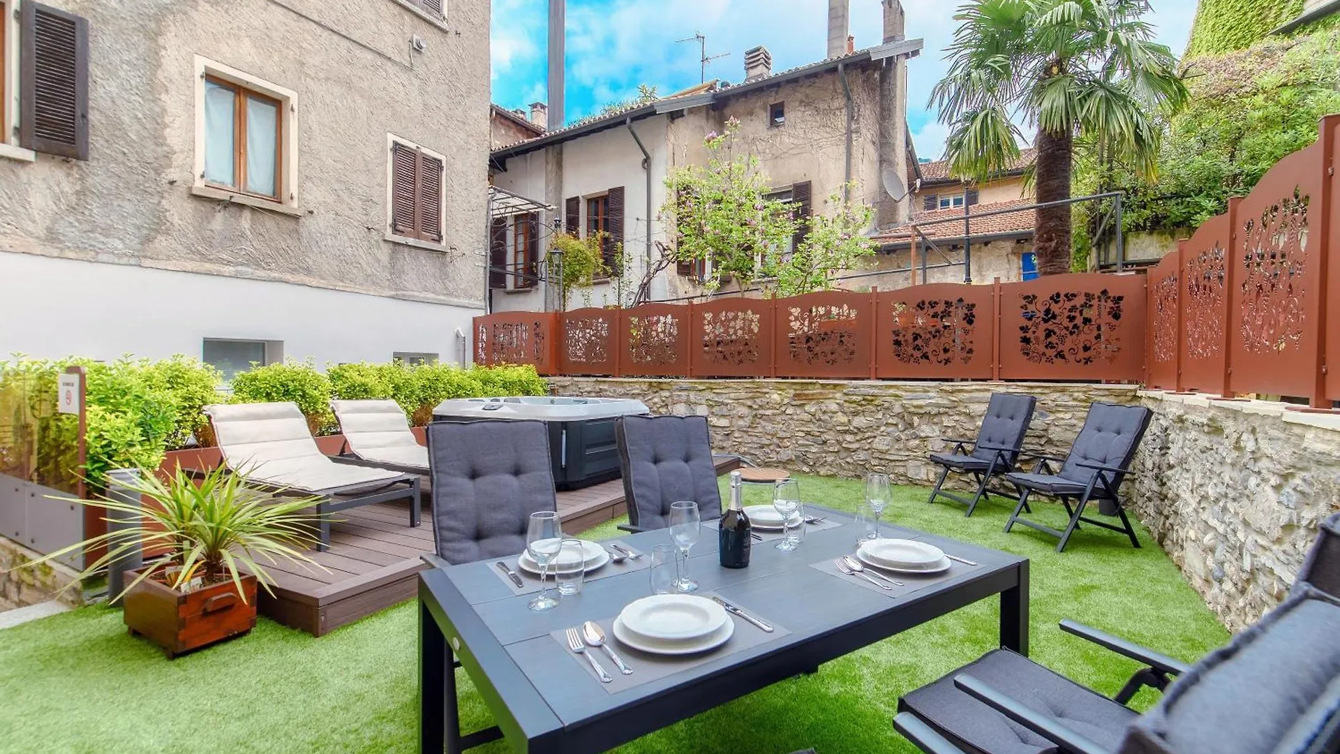 Appartamento Breva - Downtown Como - Jacuzzi And Garden 0*,  이탈리아